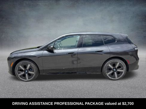Used 2025 BMW iX xDrive50 AWD/4WD image 2