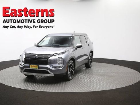 Used 2024 Mitsubishi Outlander SE AWD/4WD image 55