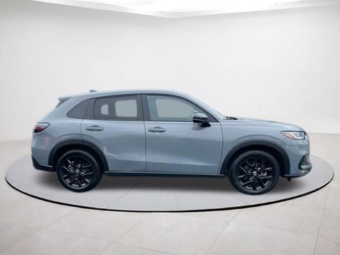 Used 2024 Honda HR-V Sport image 6