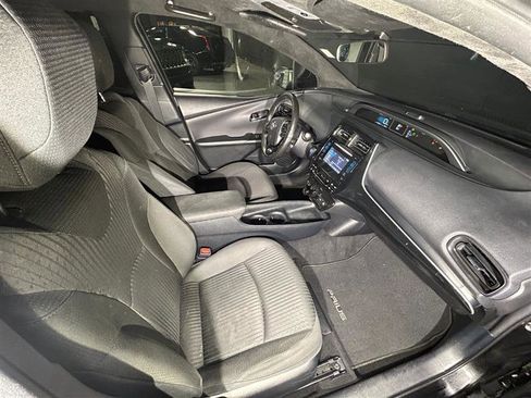 Used 2016 Toyota Prius Two image 14