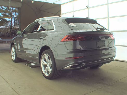 Used 2019 Audi Q8 Premium Plus w/ Premium Plus image 4