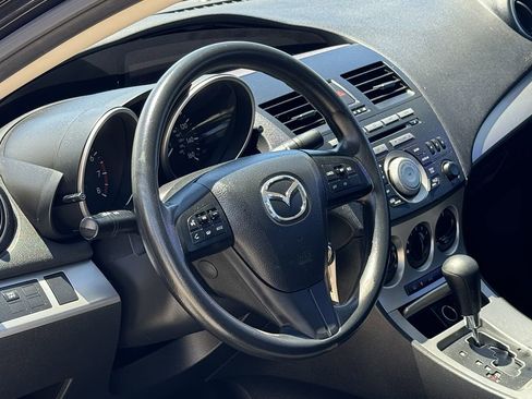 Used 2011 MAZDA MAZDA3 i Touring image 24
