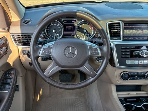 Used 2014 Mercedes-Benz ML 350 4MATIC image 17