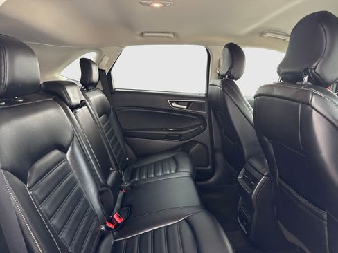 Used 2019 Ford Edge SEL w/ Equipment Group 201A FWD image 46