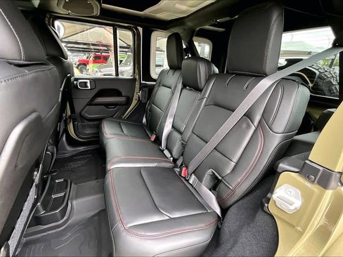 New 2026 Jeep Wrangler Unlimited Rubicon AWD/4WD image 21