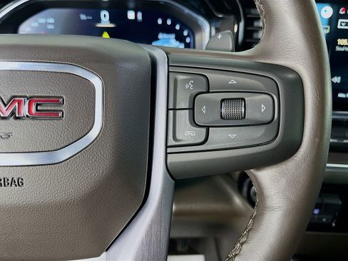Used 2022 GMC Sierra 1500 SLT w/ SLT Premium Package AWD/4WD image 17