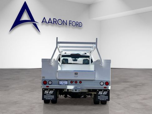 Used 2024 Ford F550 2WD Regular Cab Super Duty w/ XL Chrome Package image 4