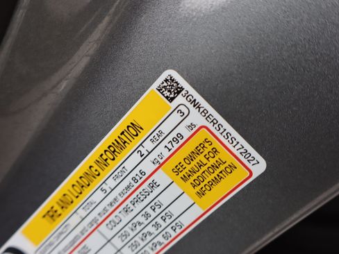 Certified 2025 Chevrolet Blazer RS w/ Driver Confidence II Package image 43