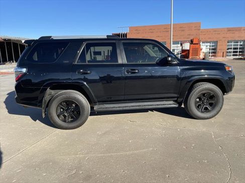Used 2021 Toyota 4Runner SR5 image 8
