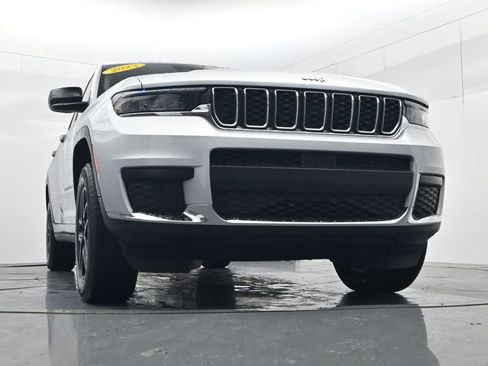 Used 2023 Jeep Grand Cherokee L Laredo w/ Luxury Tech Group I image 35