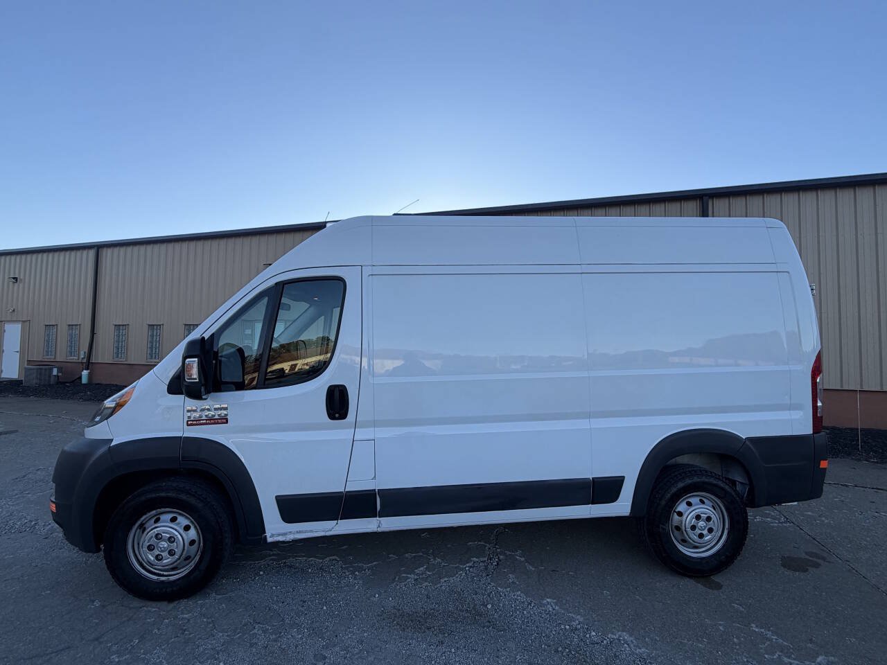 Used 2016 RAM ProMaster 1500 w/ Mopar Trailer Tow Group FWD image 23