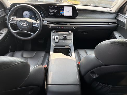 Used 2024 Hyundai Palisade Limited AWD/4WD image 4