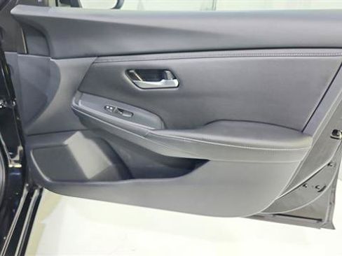 Certified 2025 Nissan Sentra SV FWD image 24
