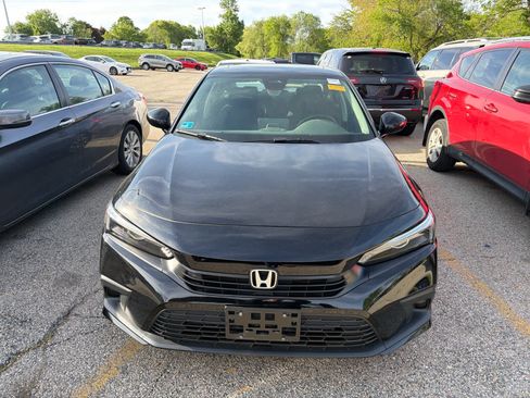 Used 2023 Honda Civic EX image 6