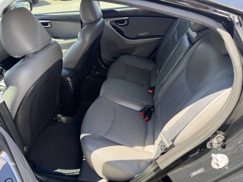 Used 2012 Hyundai Elantra Limited w/ Technology Pkg 5 image 10