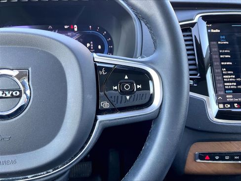 Used 2023 Volvo XC90 B6 Plus w/ Protection Package Premier image 22