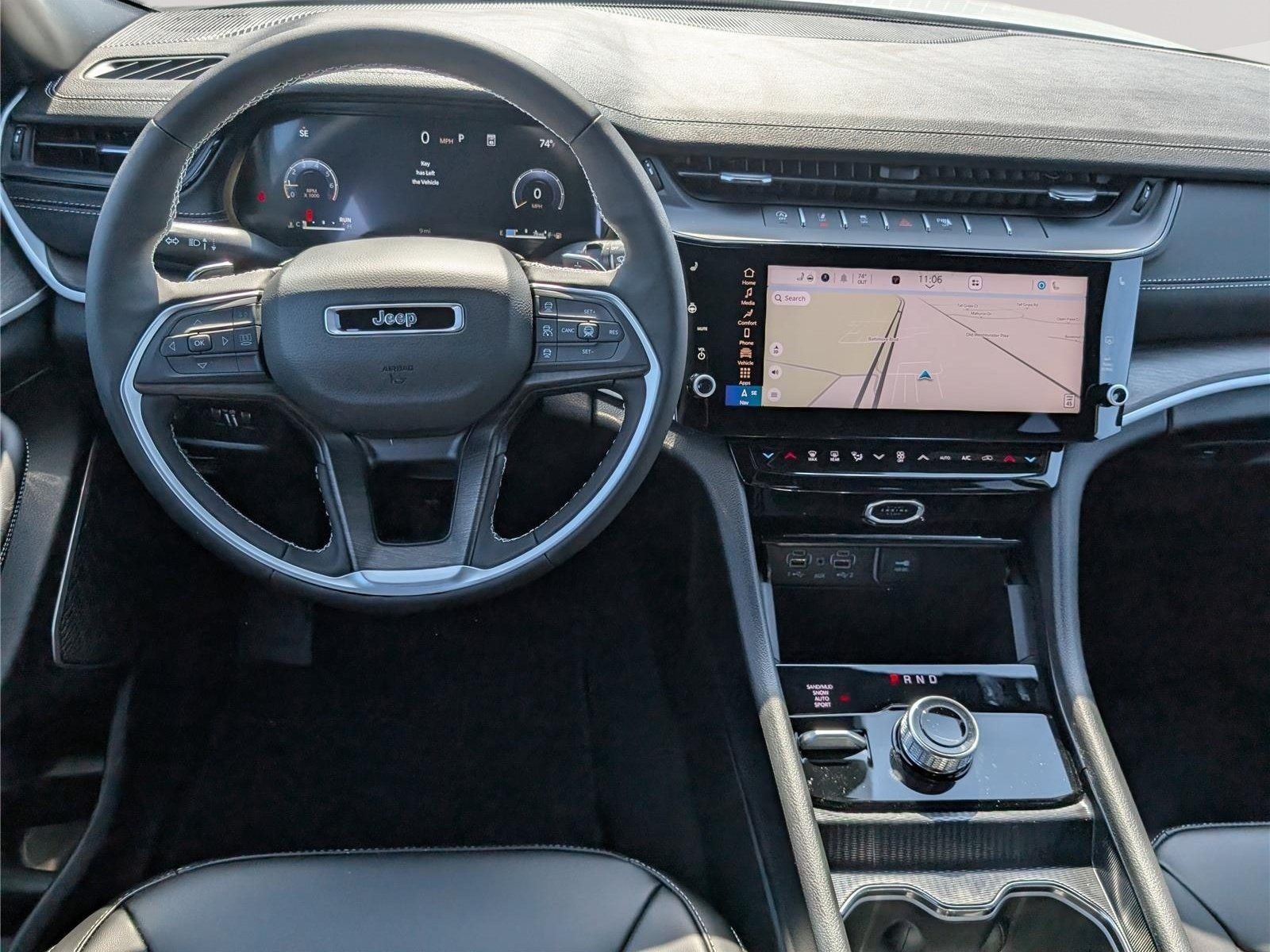 New 2026 Jeep Grand Cherokee Limited AWD/4WD image 13