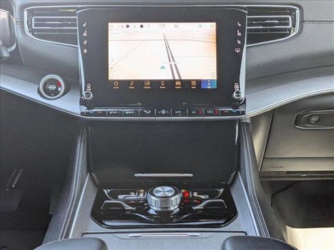 New 2025 Jeep Wagoneer Series II w/ Convenience Group I image 12