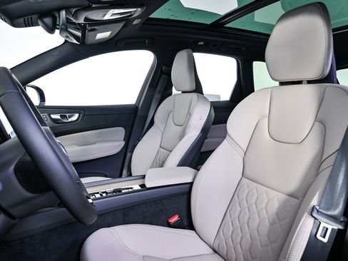 New 2026 Volvo XC60 T8 Plus w/ Protection Package Premier AWD/4WD image 5