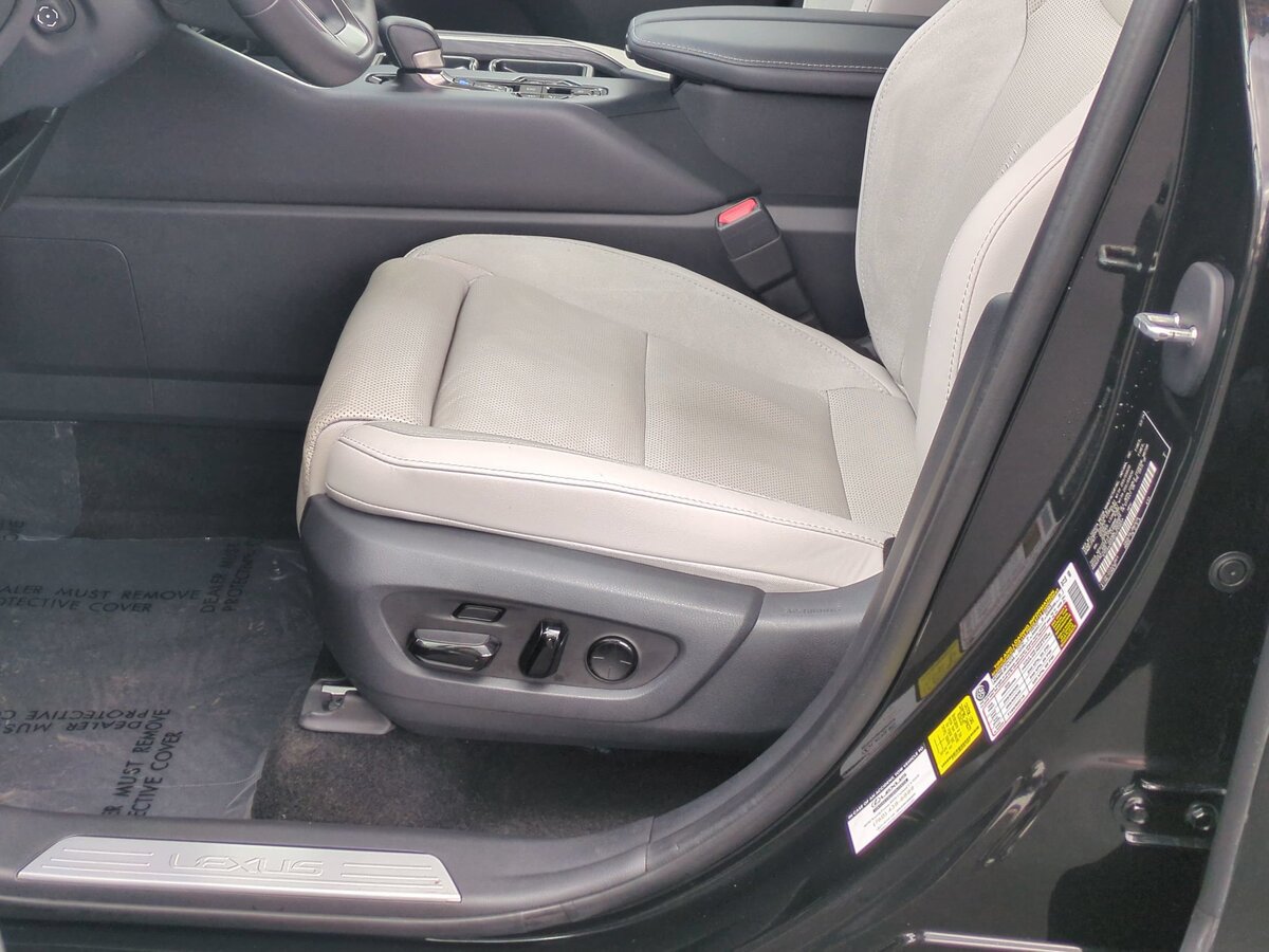 Used 2024 Lexus TX 350 AWD w/ Technology Package image 12