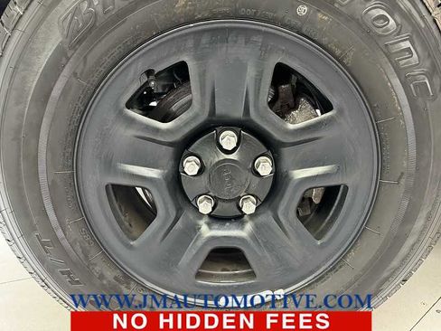 Used 2022 Jeep Wrangler Unlimited Sport image 9