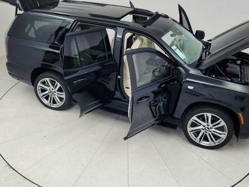 Used 2025 Cadillac Escalade Sport Platinum w/ LPO, Floor Liner Package image 92