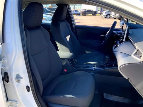 Used 2020 Toyota Corolla LE image 8