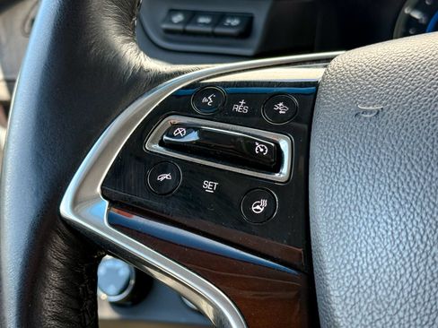 Used 2019 Cadillac Escalade Luxury AWD/4WD image 27