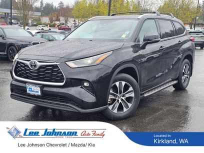 Used 2022 Toyota Highlander XLE
