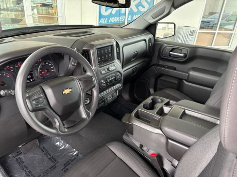 Used 2023 Chevrolet Silverado 1500 Custom image 9