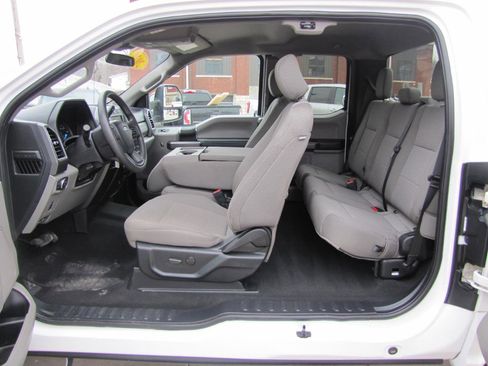 Used 2020 Ford F250 XLT w/ XLT Value Package image 9