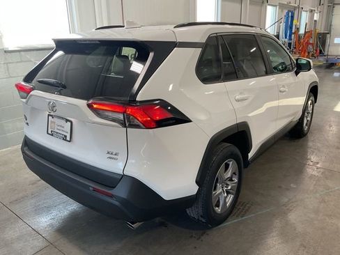 Used 2025 Toyota RAV4 XLE image 6