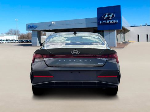 New 2026 Hyundai Elantra Blue image 6