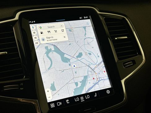 Certified 2024 Volvo XC90 B5 Plus image 13