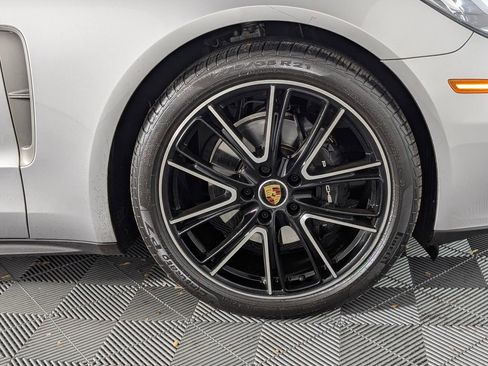 Certified 2023 Porsche Panamera Platinum Edition image 13