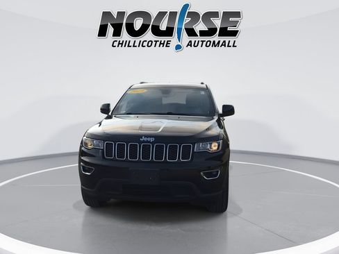 Used 2019 Jeep Grand Cherokee Laredo w/ Security & Convenience Group AWD/4WD image 3