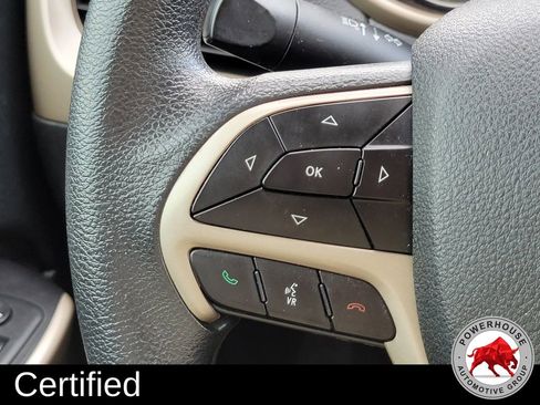 Used 2018 Jeep Cherokee Latitude image 28