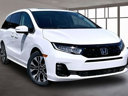 New 2026 Honda Odyssey Elite image 2