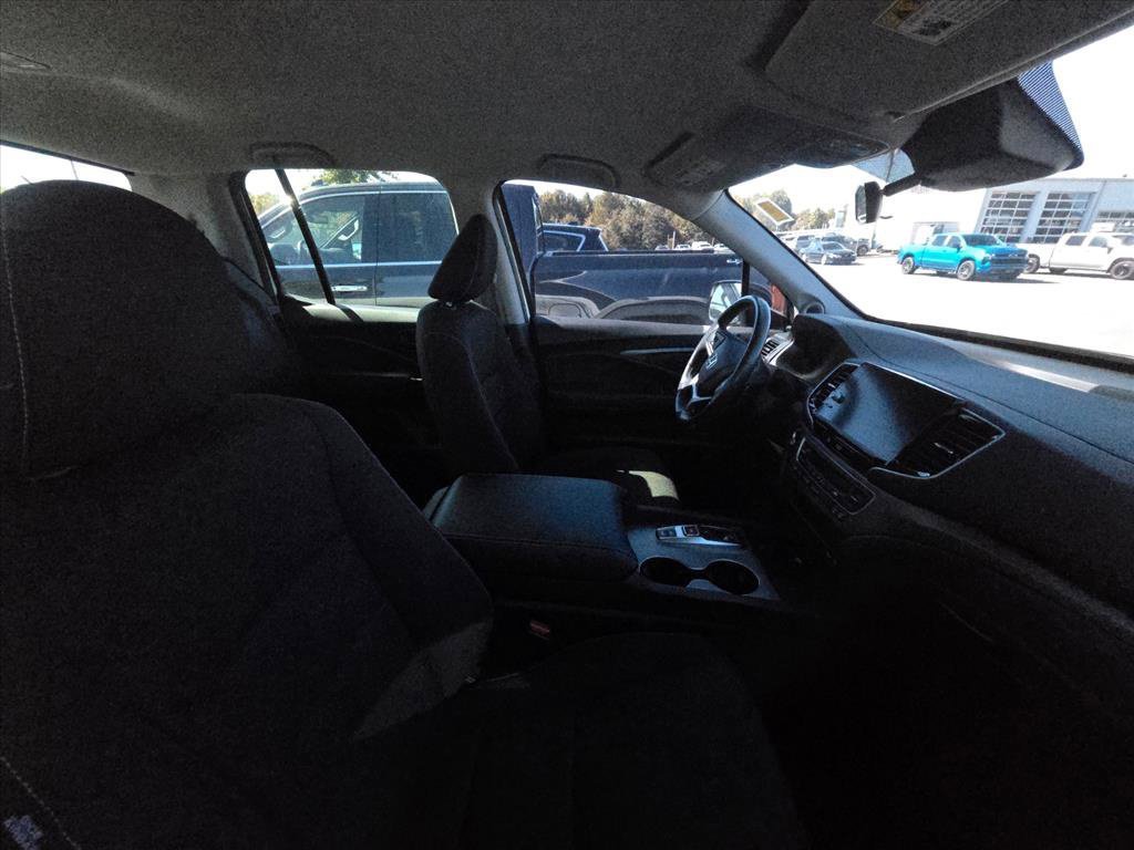Used 2025 Honda Ridgeline Sport image 7