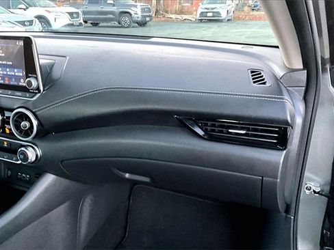 Used 2025 Nissan Sentra SV image 23