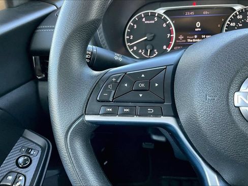 Used 2024 Nissan Sentra SV FWD image 12