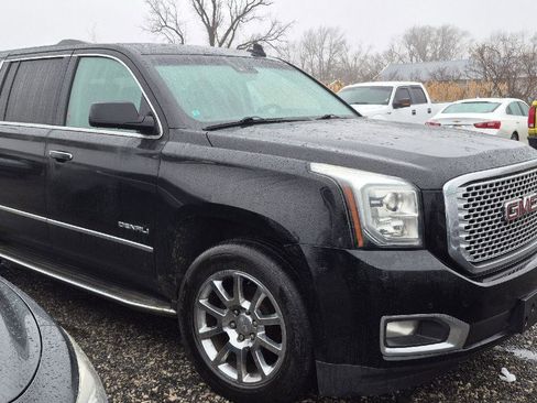 Used 2015 GMC Yukon XL Denali image 2