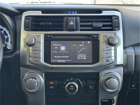 Used 2017 Toyota 4Runner SR5 Premium AWD/4WD image 24