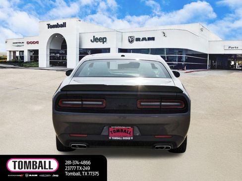 Used 2023 Dodge Challenger SXT w/ Blacktop Package image 6