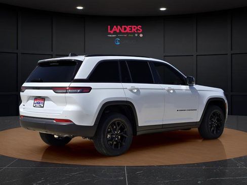 New 2026 Jeep Grand Cherokee Altitude AWD/4WD image 3