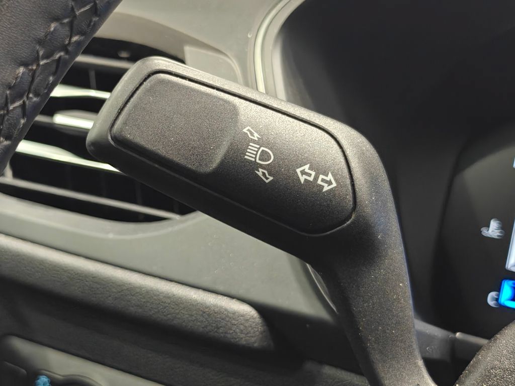 Used 2023 Ford Escape Active AWD/4WD image 43