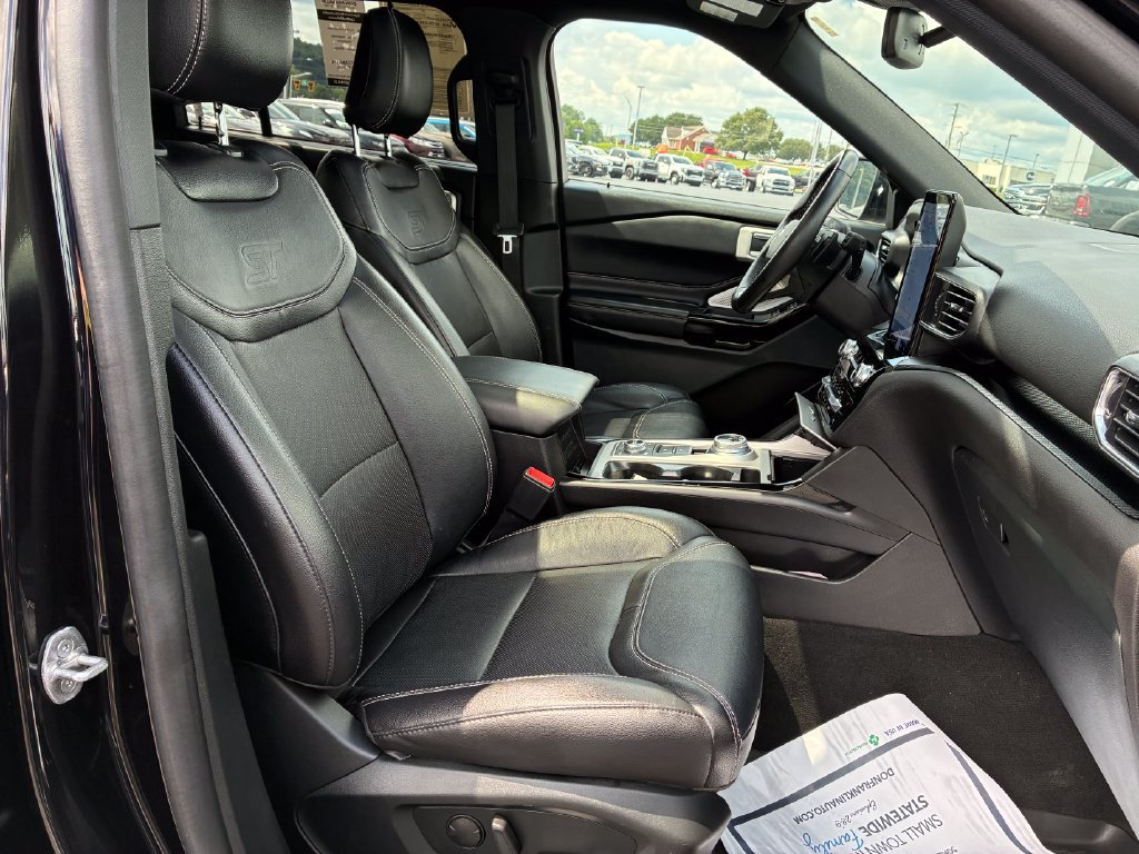 Used 2023 Ford Explorer ST w/ Technology Package AWD/4WD image 22