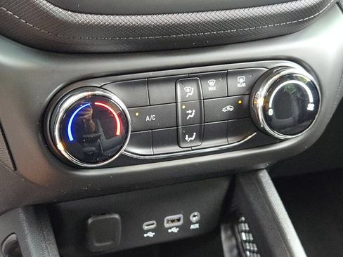 Certified 2023 Chevrolet TrailBlazer LS FWD image 30