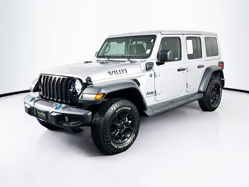 Used 2023 Jeep Wrangler Unlimited w/ Cold Weather Group AWD/4WD image 3