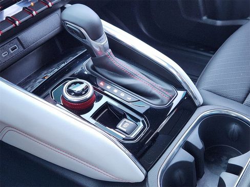 Certified 2024 GMC Canyon AT4X image 21